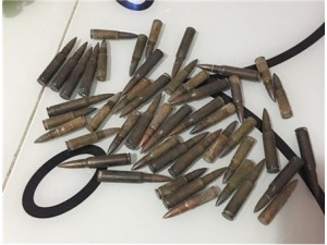 Jandarmalar Mermi Ve Yakılmış Kitaplar Buldu