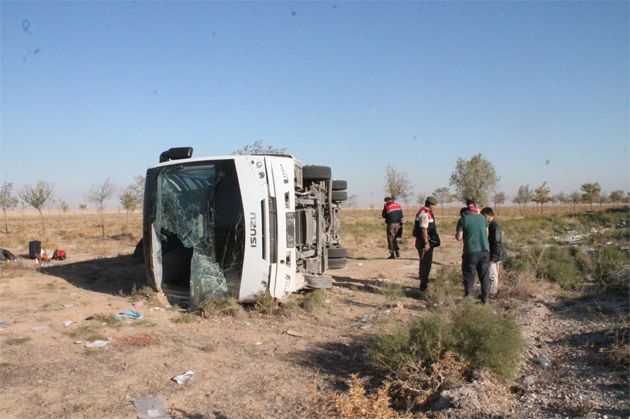 Konya'da Düğün Minibüsü Devrildi:26 Yaralı 4