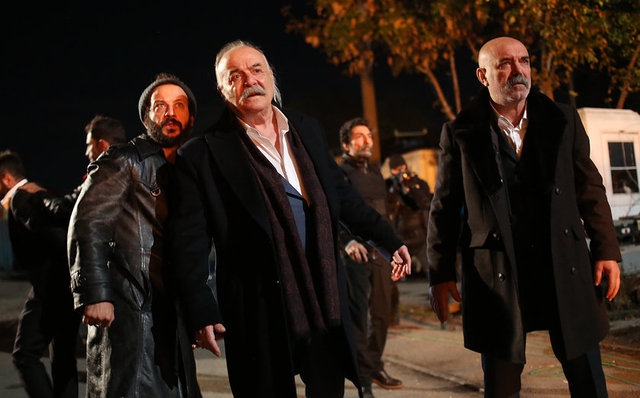 İÇERDE 6. BÖLÜM FRAGMANIN MERT DEŞİFRE OLACAK MI ? 15