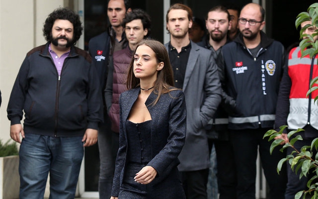 İÇERDE 6. BÖLÜM FRAGMANIN MERT DEŞİFRE OLACAK MI ? 19