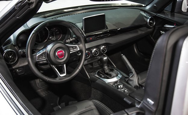 Fiat 124 Spider Türkiye'de Görücünün Beğenisine Sunuldu! 5