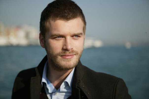 Kıvanç Tatlıtuğ 32 Yaşına Bastı 2