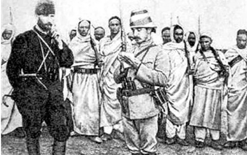 Atatürk'ün sol güzüne yakından baktınız mı? 14