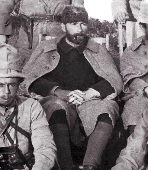 Atatürk'ün sol güzüne yakından baktınız mı? 6