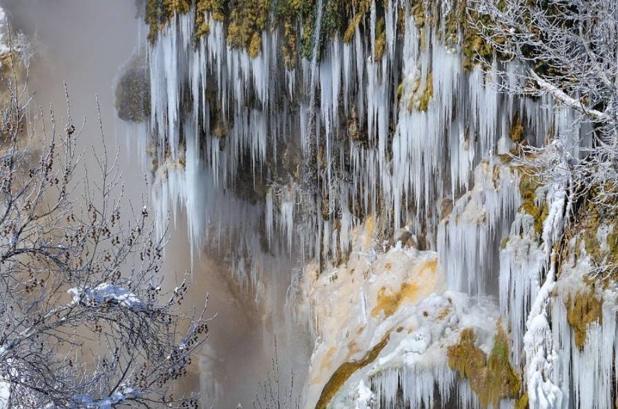 KONYA'DAKİ YERKÖPRÜ ŞELALESİ'NDEN KIŞ ORTASINDA BUHAR ÇIKIYOR 4