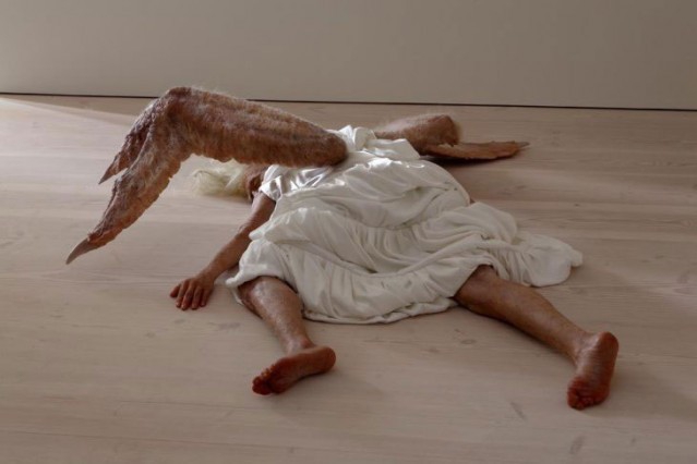 Dünya Şokta! Bu Yaşlı Kadın Gökten Düştü Melekmi ? Yoksa.. 3