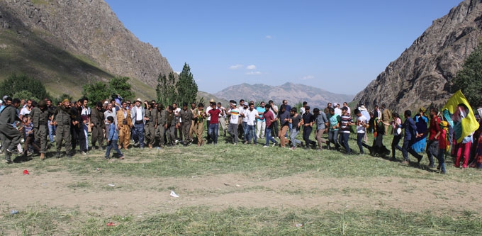 Hakkari Şemdinli'de HDP'den Zafer Şenliği 5