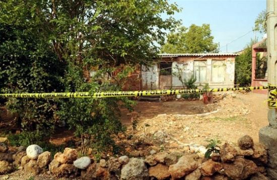 Böyle iğrençlik Görülmedi!Engelli Kıza Yıllarca Tecavüz Edip... 8