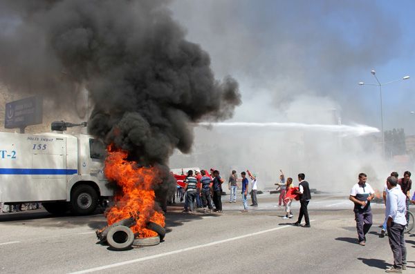 Erzurum Pasinler Karayolunu İşte Böyle Kapattılar 3