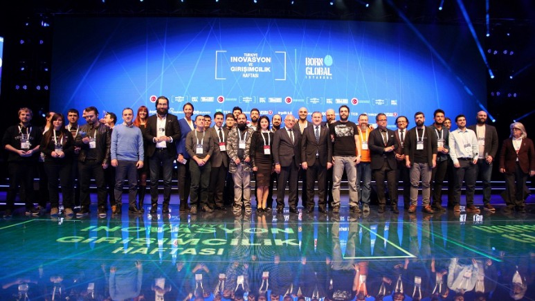 ABD’de sosyal medya kullananlar intihar ediyor