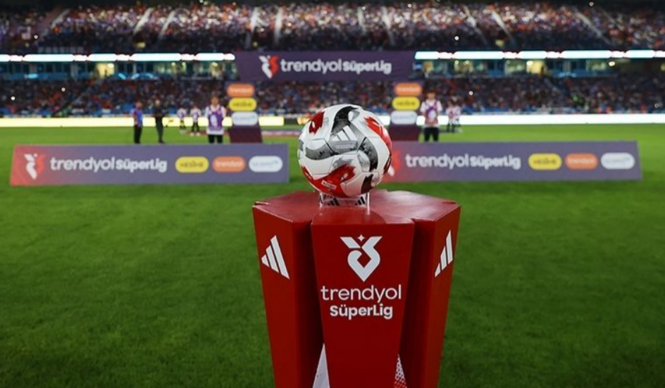Süper Lig'de Sezon Başlangıcı: Kimler Zirvede, Kimler Zorda?