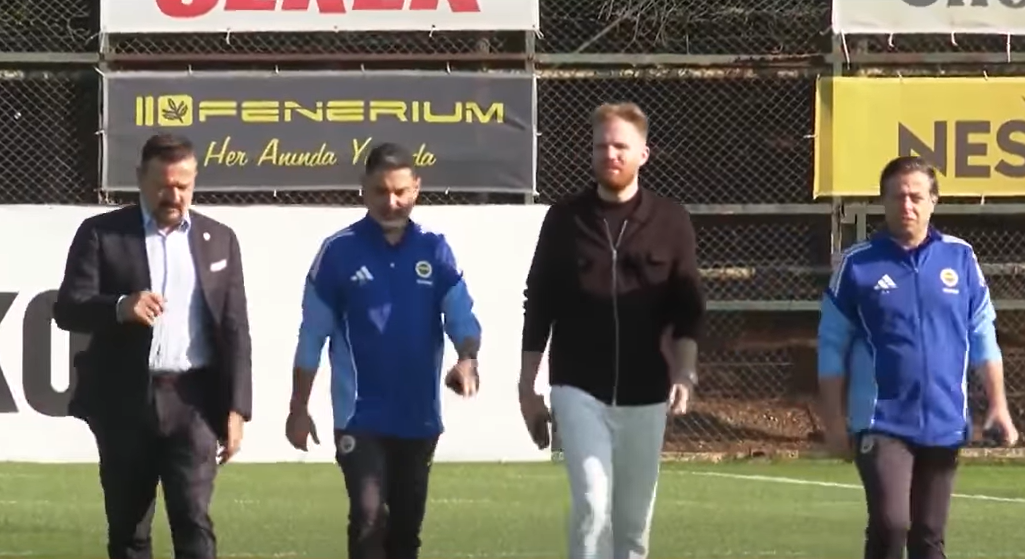 Fenerbahçe'den Tarihi Karar: Yeni Transferler Geleceğe Umut Olacak!