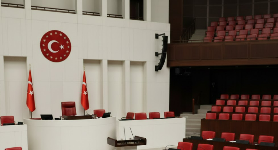 Bahçeli’den Kabine Değişikliği Açıklaması: "Demokratik Tercih Meşrudur"