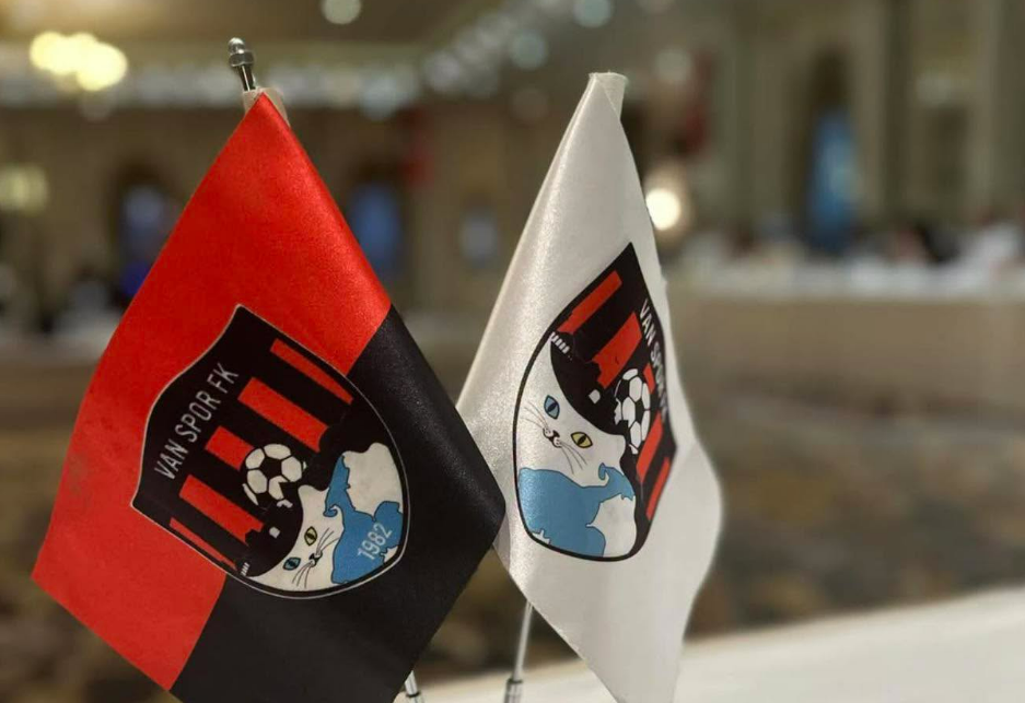 Vanspor Eski Başkanı Ferhat Kıyak'tan Birlik Çağrısı: "Bugün Destek Günüdür"