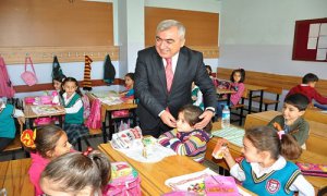 ‘Öğretmenlerin sırtına vurulan darbe bizim sırtımıza vurulmuştur’